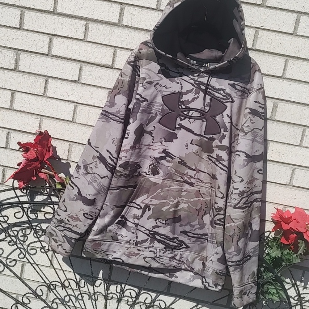 Under Armour Hoodie